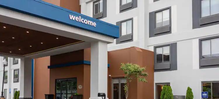 诺顿汉普顿酒店(Hampton Inn Norton)图片