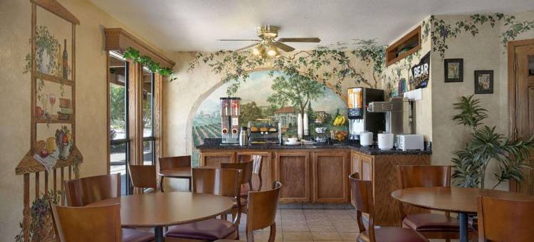 Travelodge by Wyndham Lemoore Near Naval Air Station图片