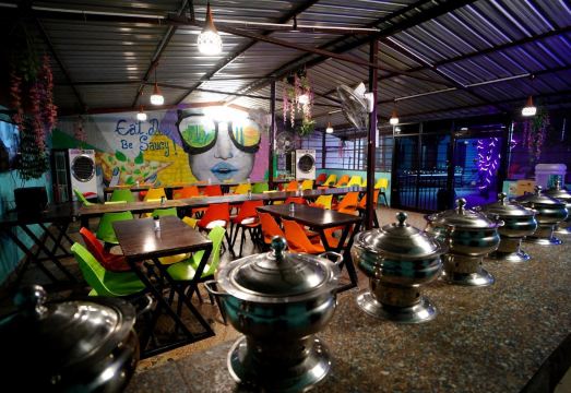 Creek Forest - Riverside Boutique Resort Hotel Overview