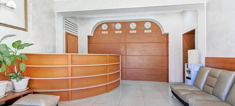 雅兰斯酒店(Ekodom Yanais Hotel)图片
