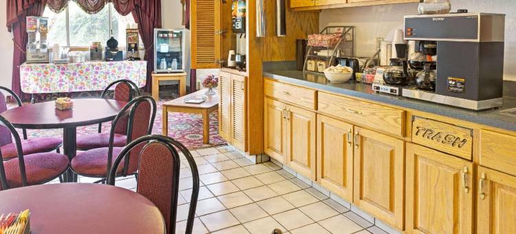 卡农斯堡-匹兹堡速8酒店(Super 8 by Wyndham Canonsburg/Pittsburgh Area)图片