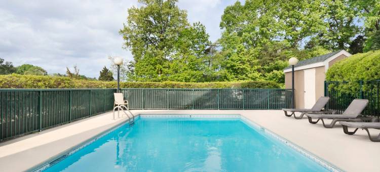 伯灵顿伊隆丽怡酒店(Country Inn & Suites by Radisson, Burlington (Elon), NC)图片