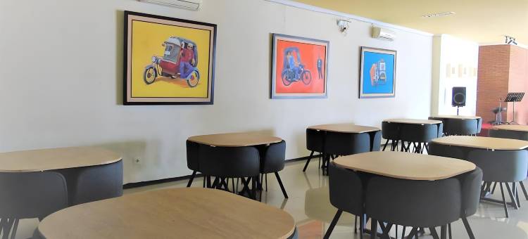 西里邦皮亚酒店(Pia Hotel Cirebon)图片