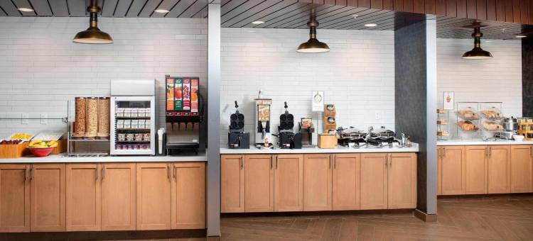 迈阿密机场西多拉万豪万枫套房酒店(Fairfield Inn & Suites Miami Airport West/Doral)图片