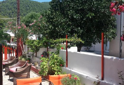 Dafnis Studios Hotel Overview