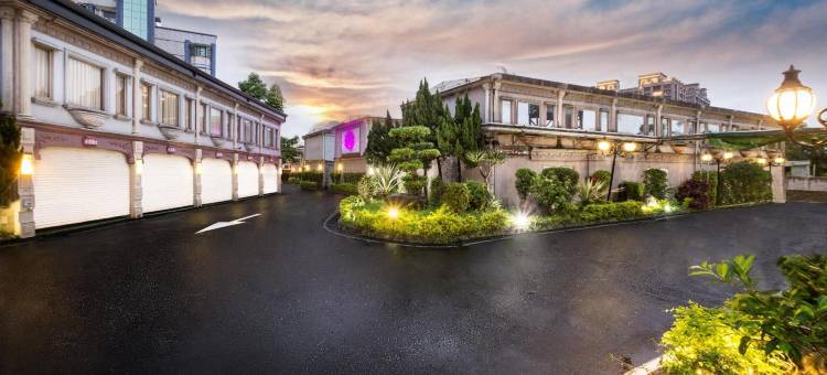 新北青青花园汽车旅馆图片