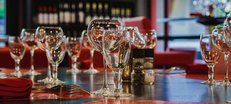 洛日欧泰勒勒格里勒(Logis Hotel Lons-Le-Saunier - Restaurant le Grill)图片