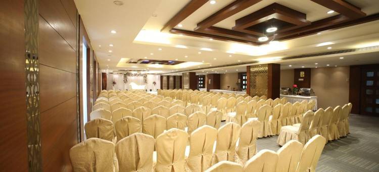 塞恩拜克苏拉吉广场素食酒店(The Byke Suraj Plaza Pure Veg, Thane)图片