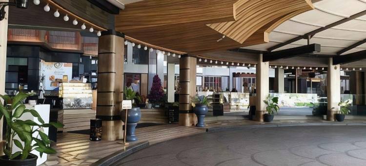 图隆阿贡皇冠维多利亚大酒店(Crown Victoria Hotel Tulungagung)图片