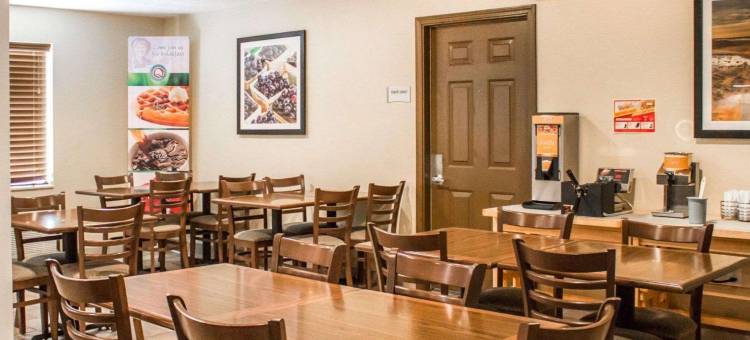 特拉弗斯城品质旅馆(Quality Inn Traverse City)图片