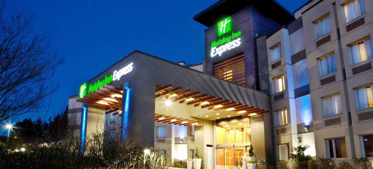Holiday Inn Express & Suites 兰利智选假日酒店(Holiday Inn Express & Suites Langley)图片