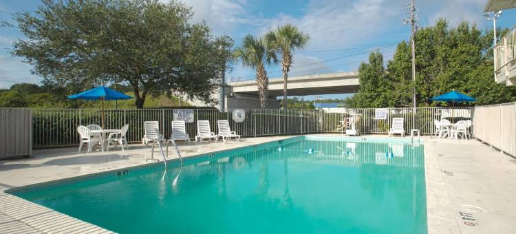 西阿什利旅馆(West Ashley Inn)图片