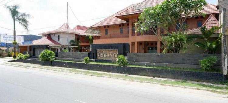 红门酒店Plus-斯里坎迪肯达里酒店(RedDoorz Plus Near Haluoleo University)图片