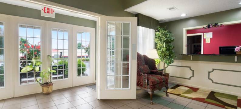 加纳-克莱顿-罗列速8酒店(Super 8 by Wyndham Garner/Clayton/Raleigh)图片