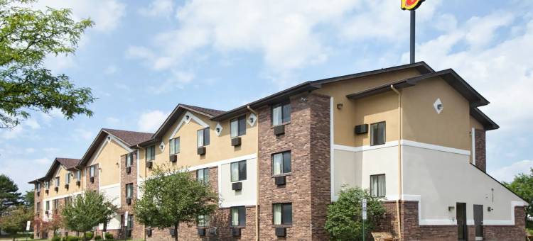 坎顿-利福尼亚地区速8酒店(Super 8 by Wyndham Canton/Livonia Area)图片