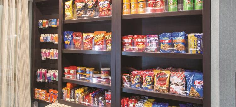 伊利诺伊州奥法隆圣路易斯拉昆塔温德姆套房酒店(La Quinta Inn & Suites by Wyndham O'Fallon, IL - St. Louis)图片