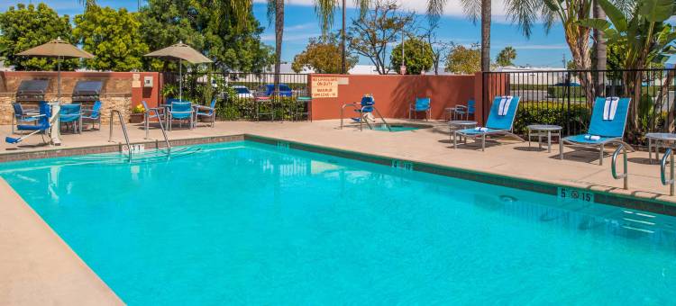 阿纳海姆天使棒球场万豪TownePlace酒店(TownePlace Suites Anaheim Maingate Near Angel Stadium)图片