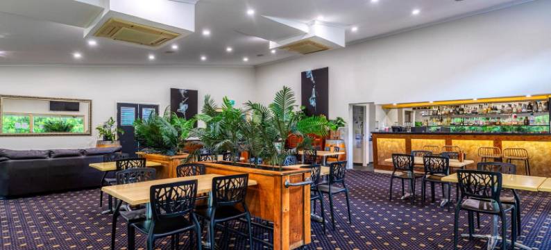 红桥汽车旅馆(Red Bridge Motor Inn)图片