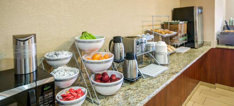 阿尔伯克基机场舒适酒店(Comfort Inn Albuquerque Airport)图片