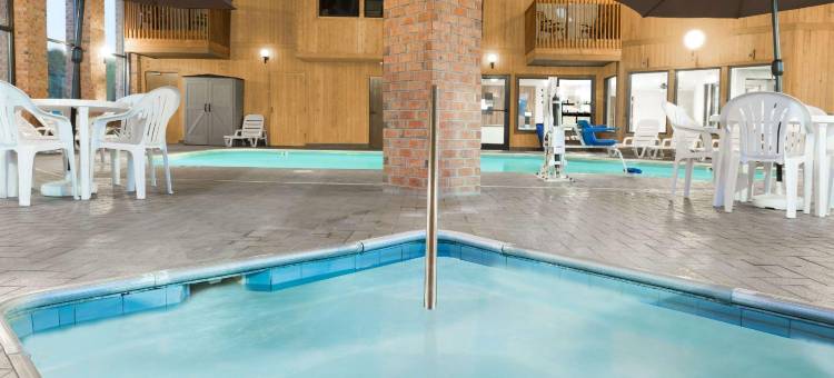 图珀洛温德姆呗盟酒店(Baymont by Wyndham Tupelo)图片