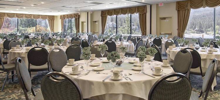 坦普林河畔红狮酒店(Red Lion Hotel Templin's on the River)图片