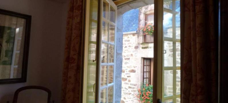 捷祖尔住宅酒店(Chambres d'hôtes Logis du Jerzual)图片