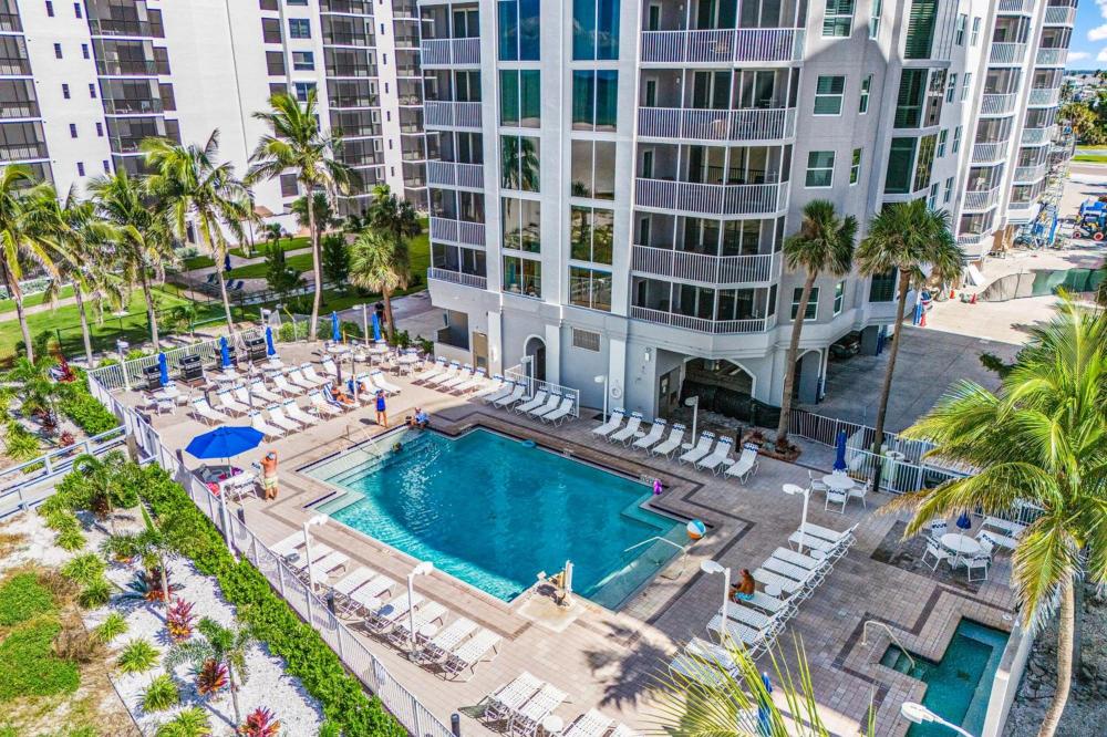 GullWing Beach Resort Over view