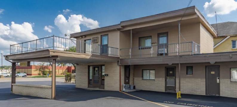 杜波依斯庄园汽车旅馆(DuBois Manor Motel)图片