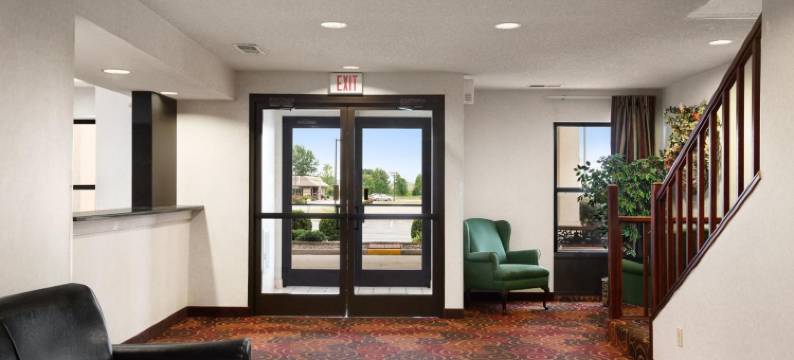 埃文斯维尔北温德姆速8酒店(Super 8 by Wyndham Evansville North)图片