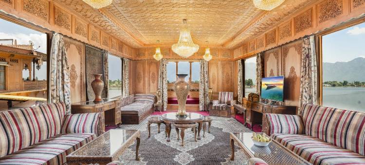 欢迎光临喜来得廓尔喀船屋(WelcomHeritage Gurkha Houseboats)图片