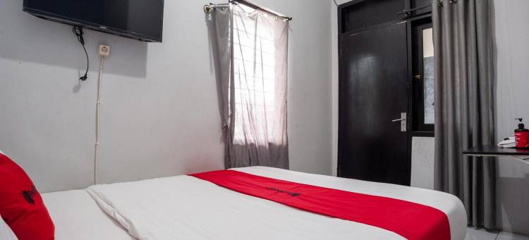 红多兹酒店-近玛尔贡达拉亚(RedDoorz Near Margonda Raya)图片