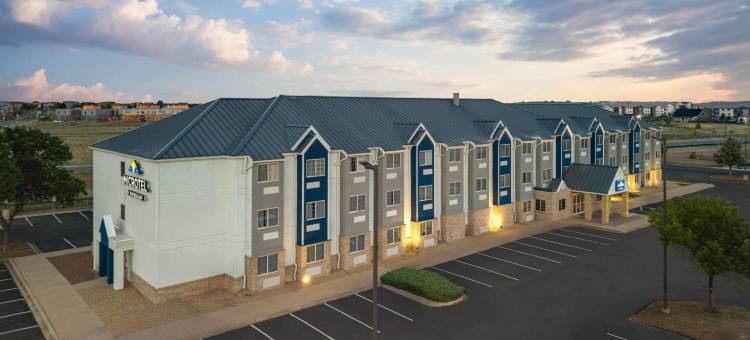 丹佛机场麦客达温德姆套房酒店(Microtel Inn & Suites by Wyndham Denver Airport)图片