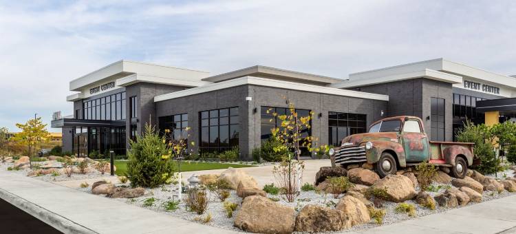 洲际酒店集团锡达福尔斯假日酒店及套房 - 滑铁卢活动中心(Holiday Inn & Suites Cedar Falls-Waterloo Event Ctr)图片