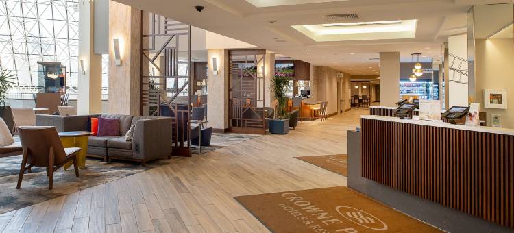 圣路易斯机场皇冠假日酒店(Crowne Plaza ST. Louis Airport)图片