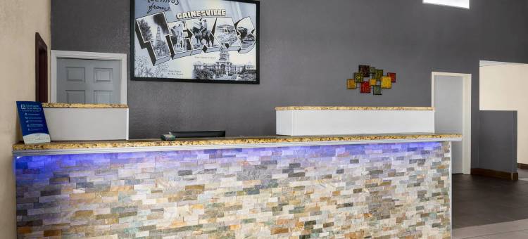 盖恩斯维尔速8酒店(Super 8 by Wyndham Gainesville TX)图片