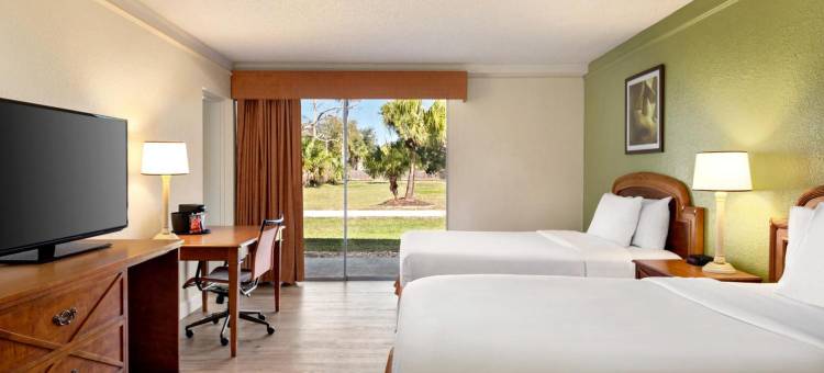 代托纳比奇/国际高速公路温德姆呗盟酒店(Baymont by Wyndham Daytona Beach/Intl Speedway)图片