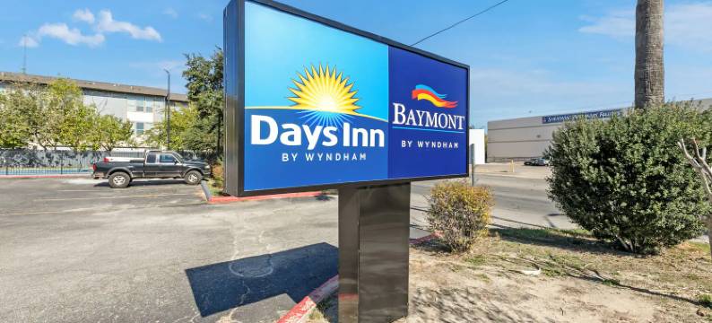 圣安东尼奥市中心呗盟酒店(Baymont by Wyndham San Antonio Downtown)图片