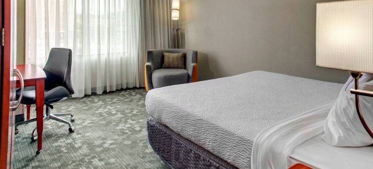 安尼斯顿牛津万怡酒店(Courtyard Anniston Oxford)图片