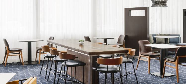 洛杉矶伍德兰希尔斯万怡酒店(Courtyard Los Angeles Woodland Hills)图片