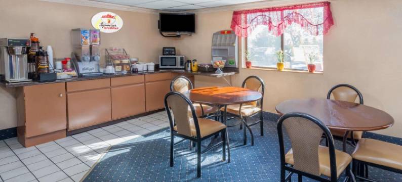 梅里尔维尔-加里地区温德姆速8酒店(Super 8 by Wyndham Merrillville)图片