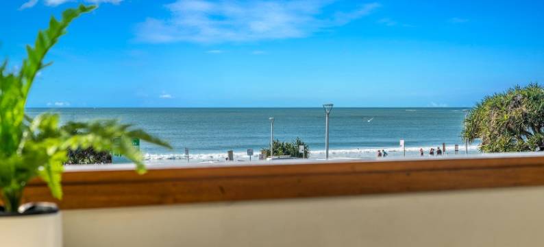 完美住宿酒店-奎克希弗尔公寓(Quiksilver Apartments the Pass - Steps from Beach)图片