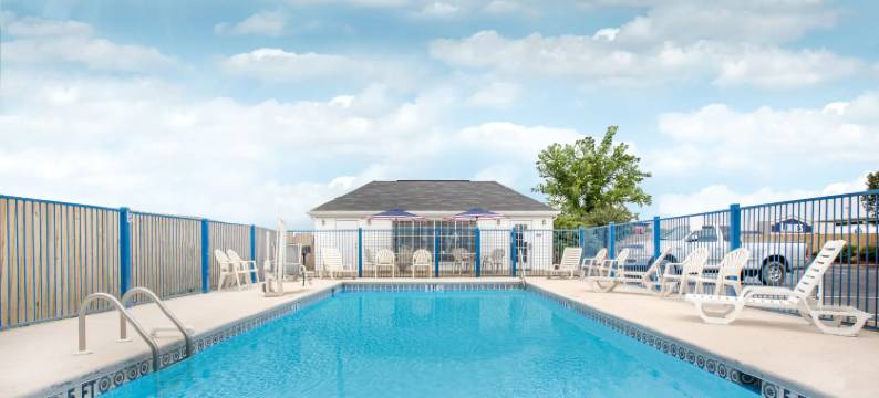 塔斯卡卢萨呗盟套房酒店(Baymont by Wyndham Tuscaloosa)图片