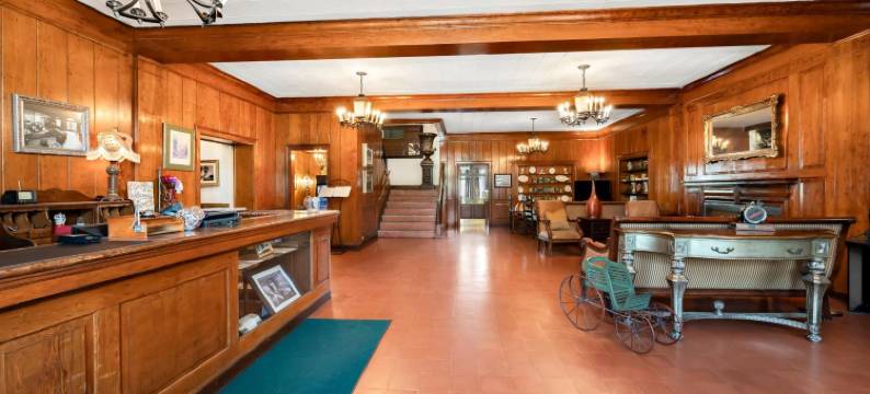 克莱维斯顿历史美洲佳价旅馆(Americas Best Value Inn Historic Clewiston Inn)图片