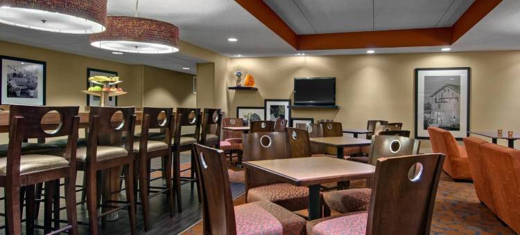 阿普尔顿-福克斯河购物中心区欢朋酒店(Hampton Inn Appleton (Fox River Mall Area))图片