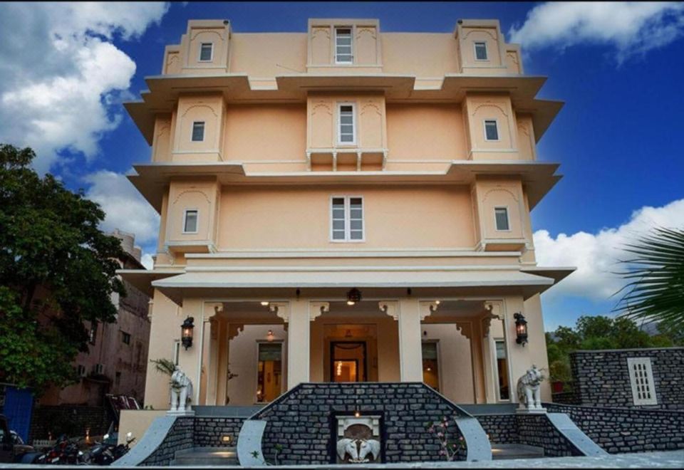 The Trishala Vilas (A Luxury Boutique Hotel & Spa) Hotel Overview
