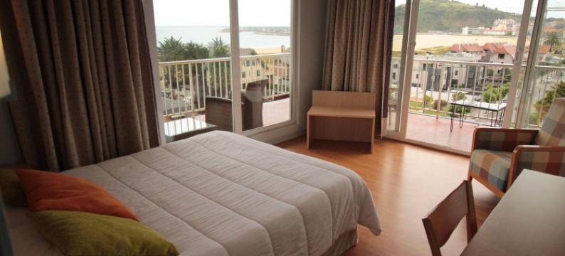 科斯莫波尔酒店(Hotel Cosmopol)图片