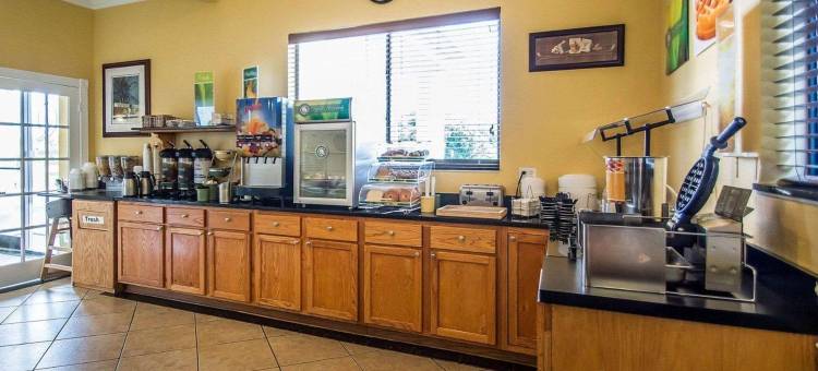 北多拉山凯艺套房酒店(Quality Inn & Suites Mt Dora North)图片