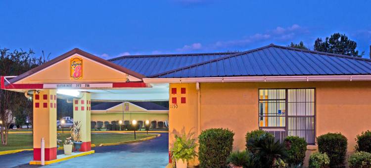 奇普利温德姆速8酒店(Super 8 by Wyndham Chipley)图片