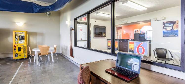 艾奥瓦珀西瓦尔 6 号汽车旅馆(Motel 6 Percival, IA)图片