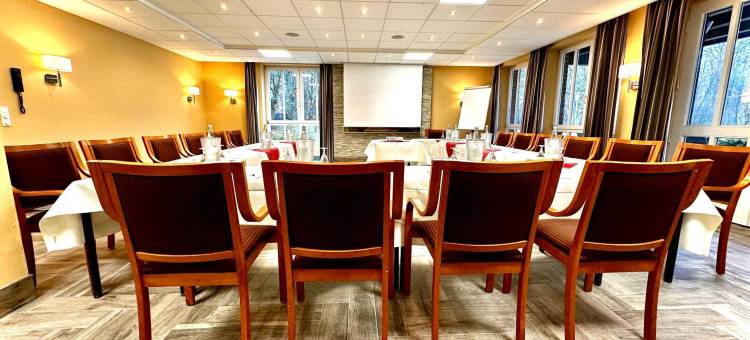 诺伊斯特雷利茨法萨奈瑞公园酒店(Park Hotel Fasanerie Neustrelitz)图片